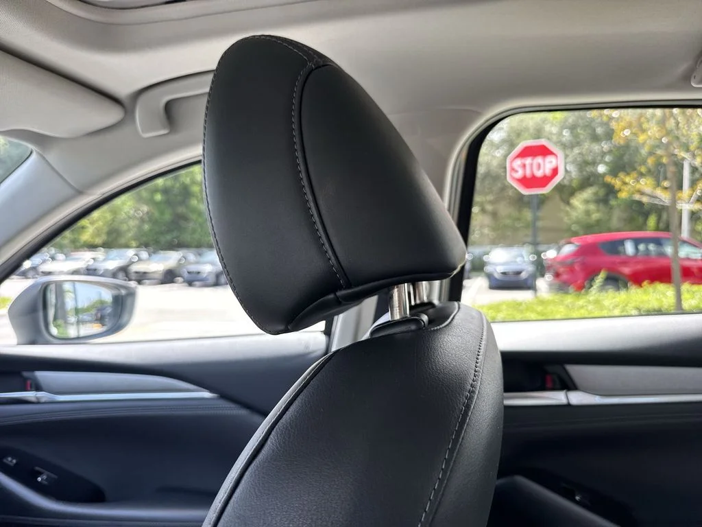 Used 2020 Snowflake White Pearl Mica Mazda Touring image 16