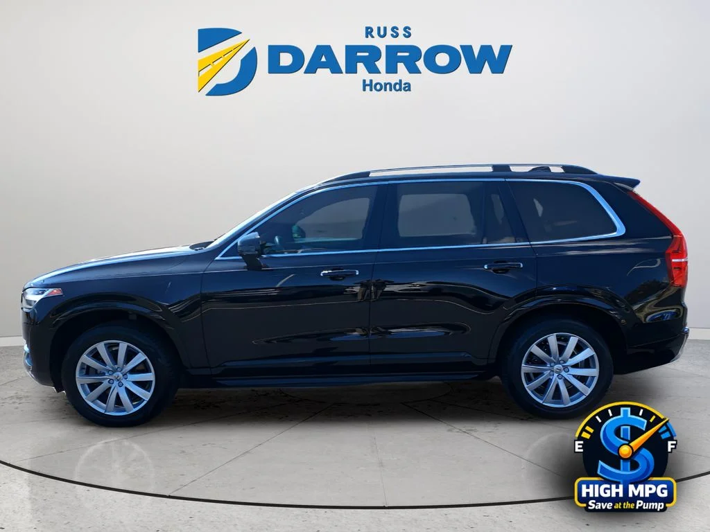 Used 2018 Black Volvo T6 Momentum image 2