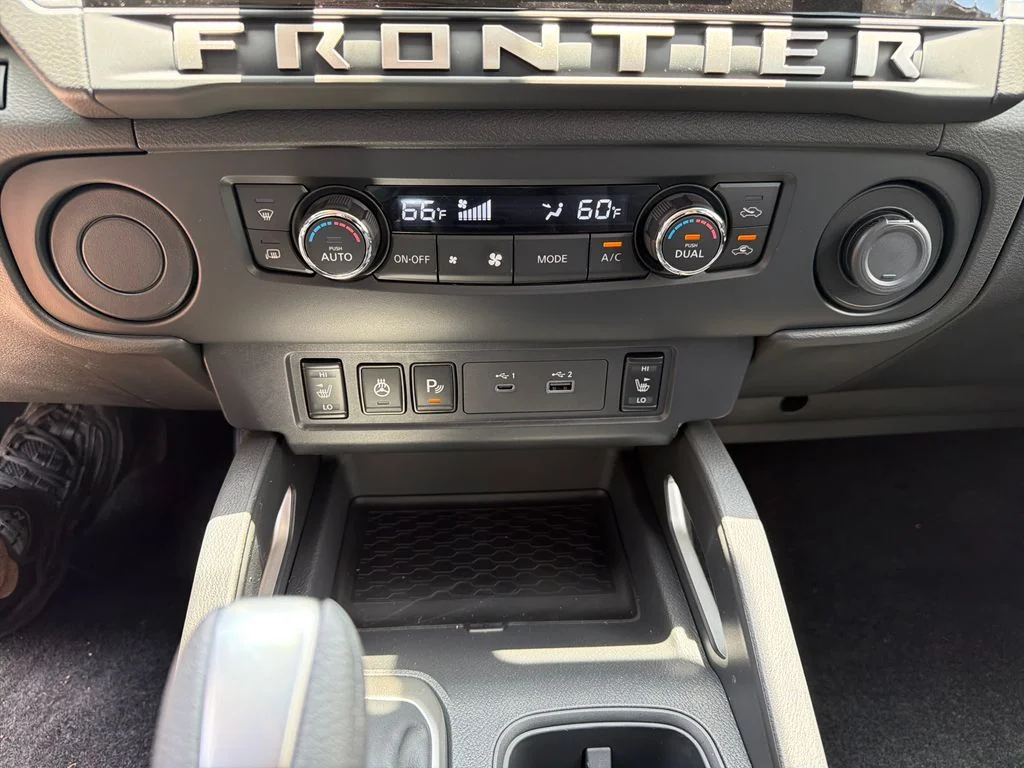 New 2026 Glacier White Nissan Crew Cab SV image 25