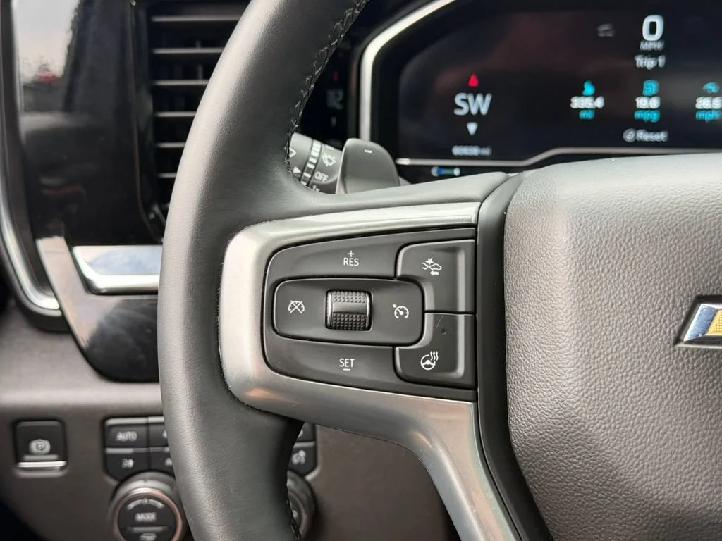 2024 Chevrolet Silverado 1500 LTZ - Photo 37