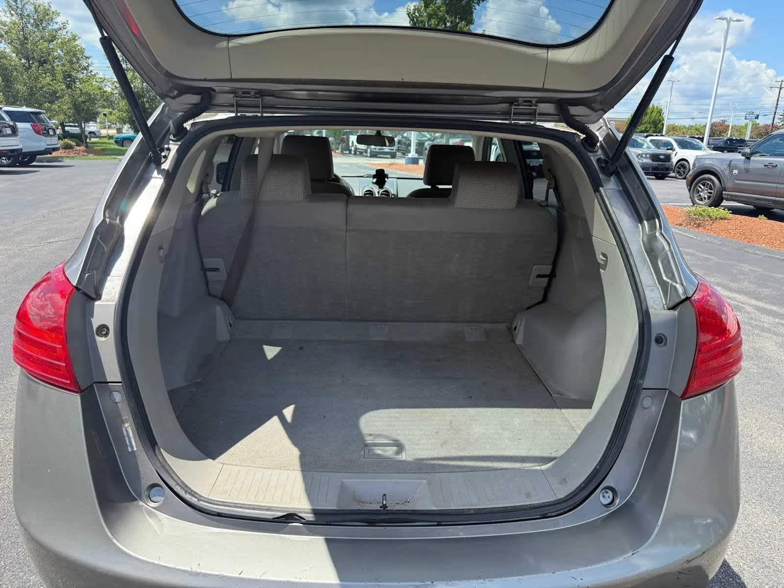 Used 2008 Silver Ice Metallic Nissan SL image 5