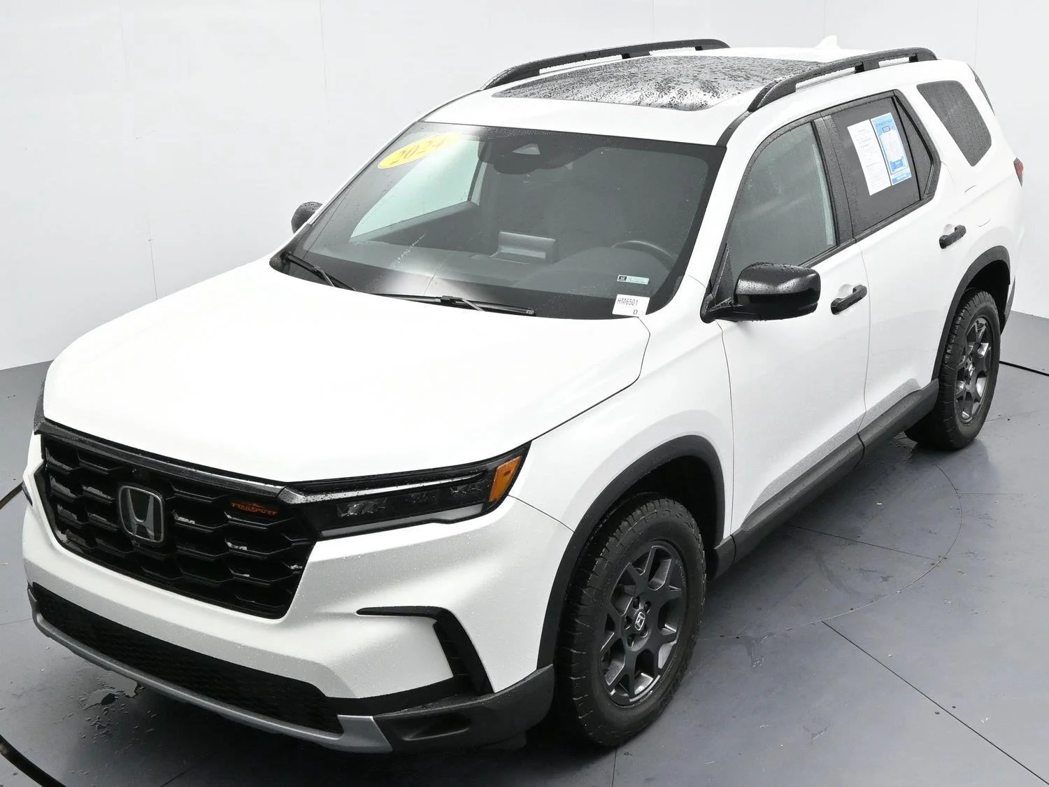 Used 2024 Platinum White Pearl Honda TrailSport image 49