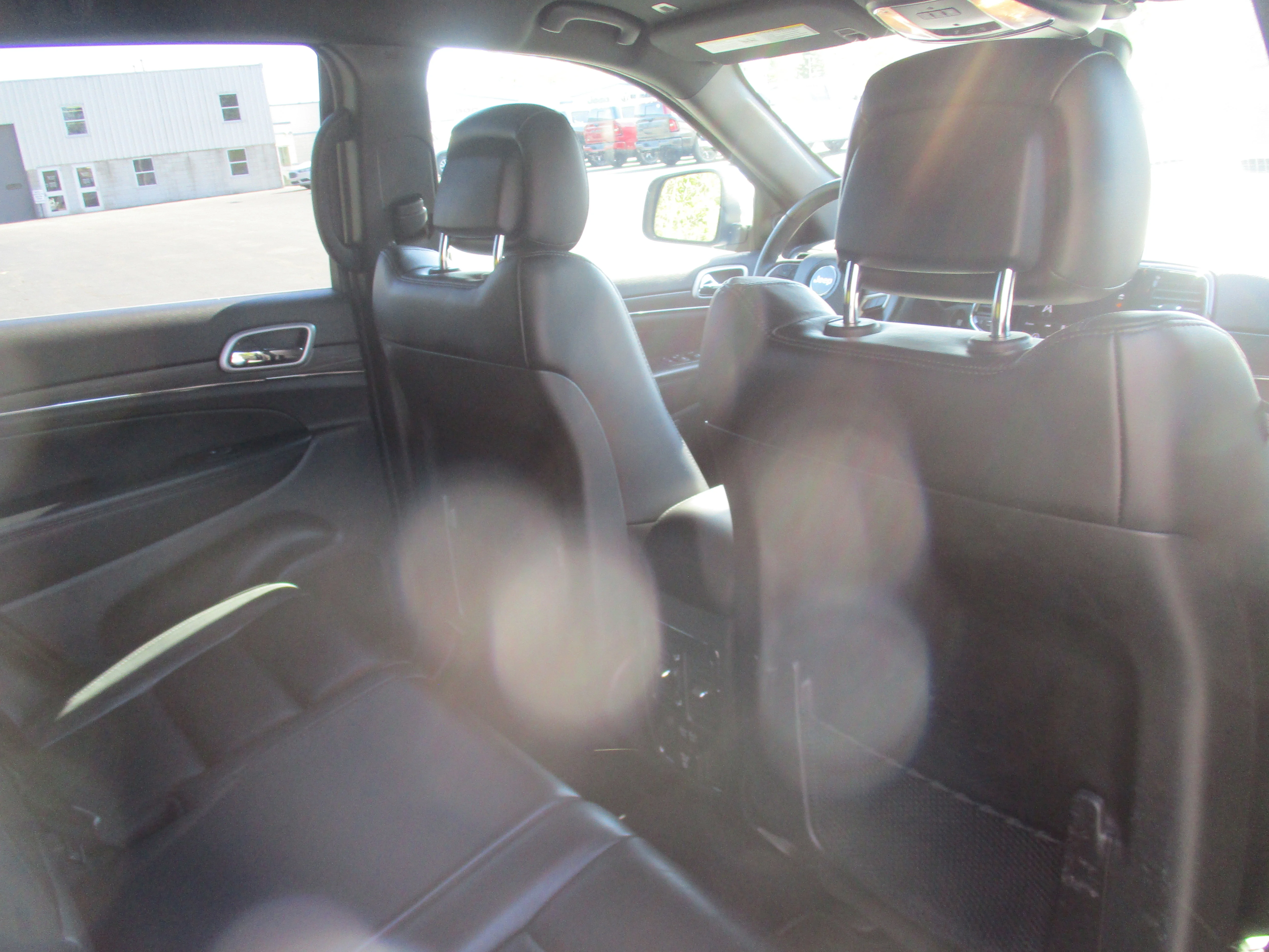Used 2019 Billet Silver Metallic Clearcoat Jeep Limited image 41
