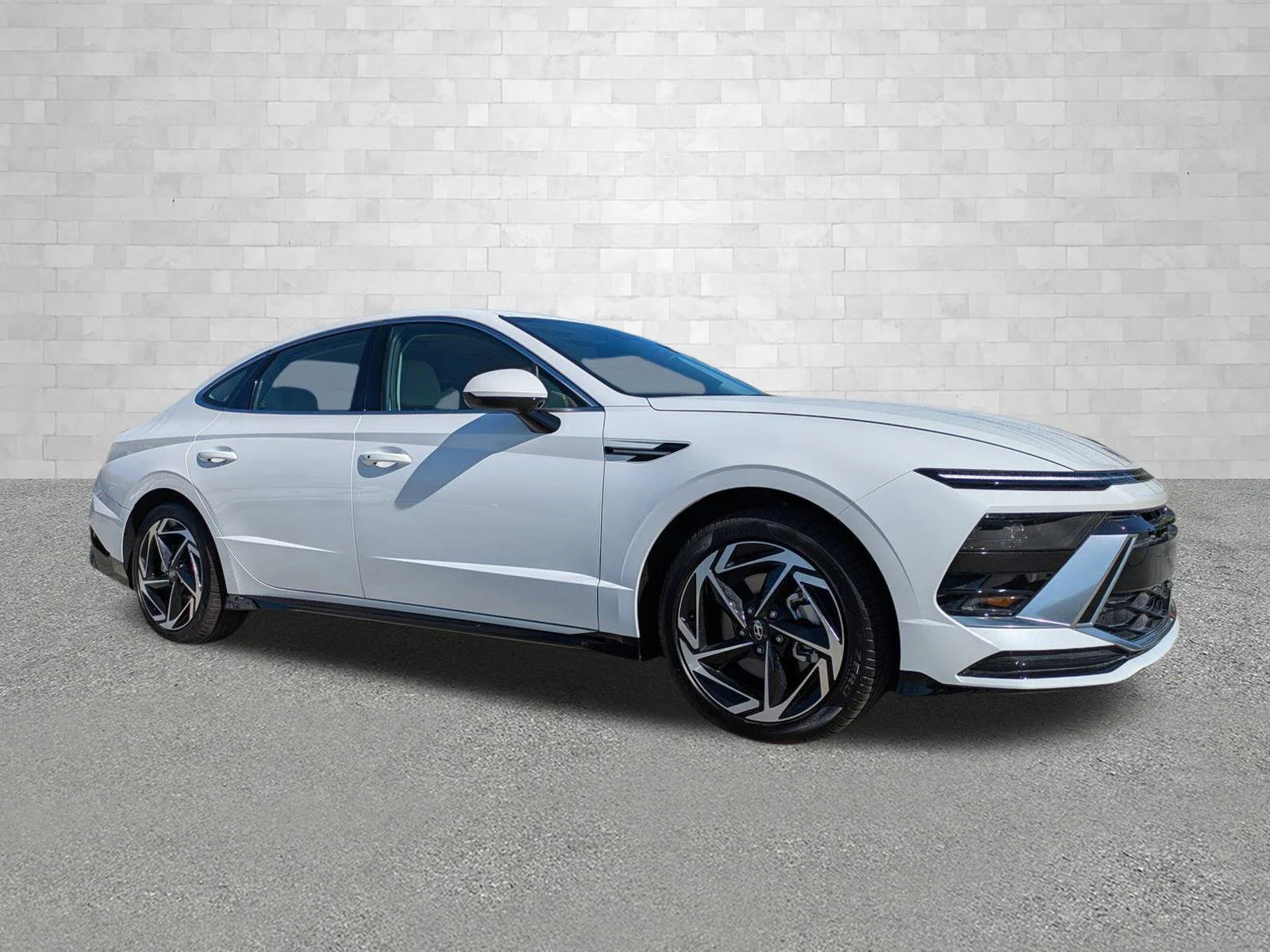 2026 Hyundai Sonata SEL AWD's photo