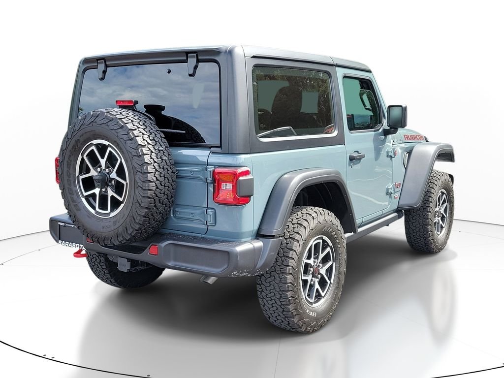 Used 2024 Gray Jeep Rubicon image 5