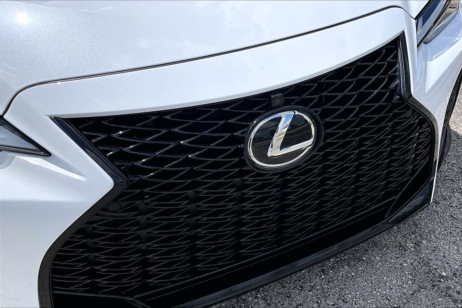 Certified Used 2025 Ultra White Lexus F SPORT image 30
