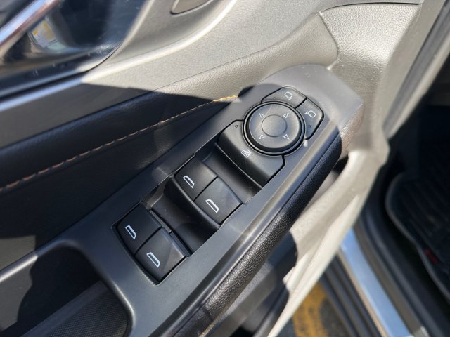 Used 2020 Gray Chevrolet LS image 28