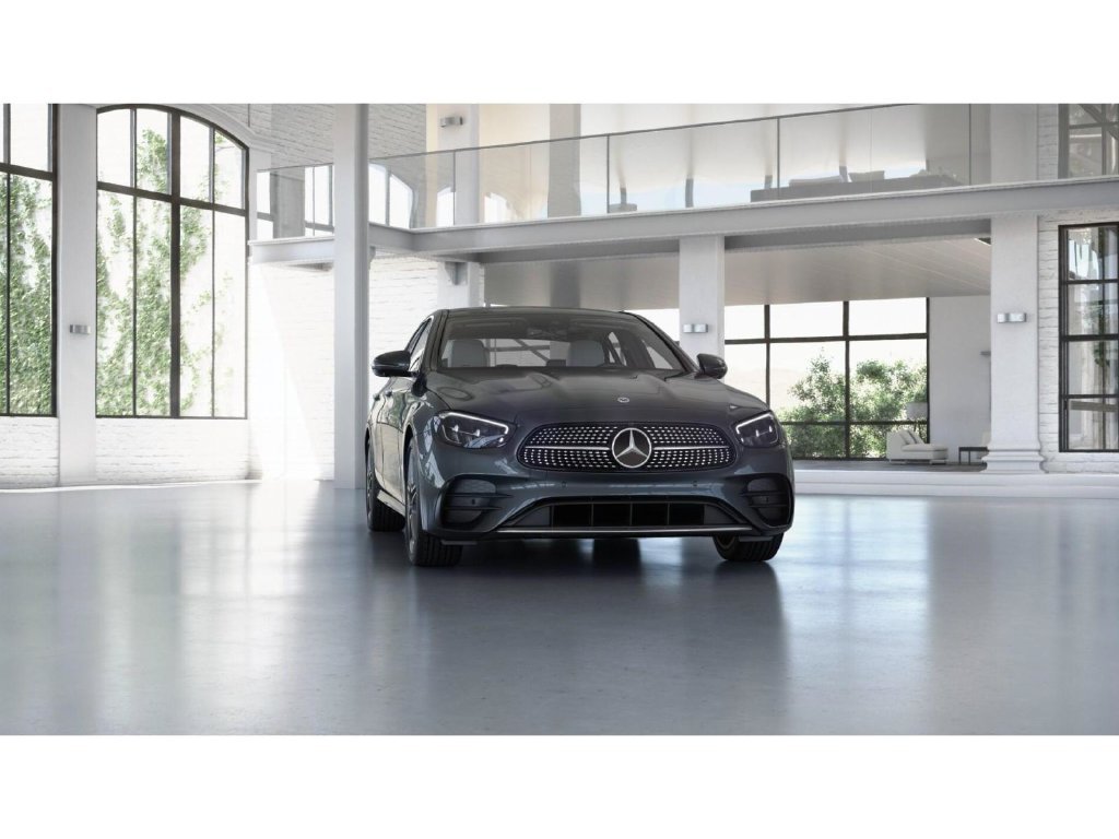 Certified Used 2022 Graphite Gray Metallic Mercedes-Benz  image 9