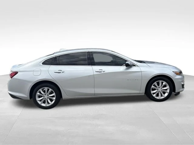 Used 2020 Silver Chevrolet LT image 8