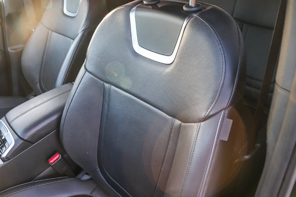 Used 2022 Phantom Black Hyundai Limited image 28