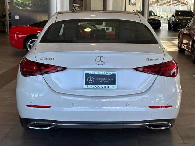 New 2026 MANUFAKTUR Moonlight White Metallic Mercedes-Benz C 300 image 33