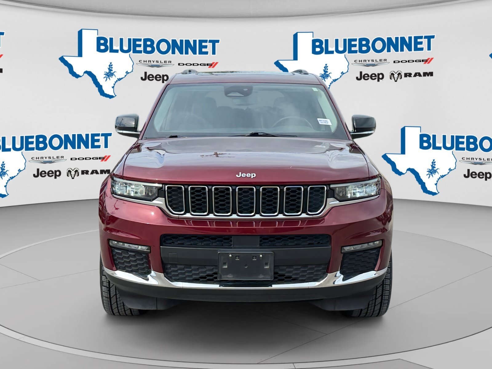 Certified Used 2022 Velvet Red Pearlcoat Jeep Limited image 2