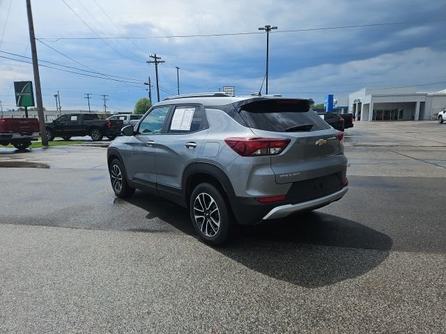 Used 2025 Gray Chevrolet LT image 8