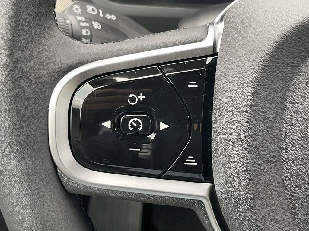 New 2026 Vapour Grey Volvo Plus image 11