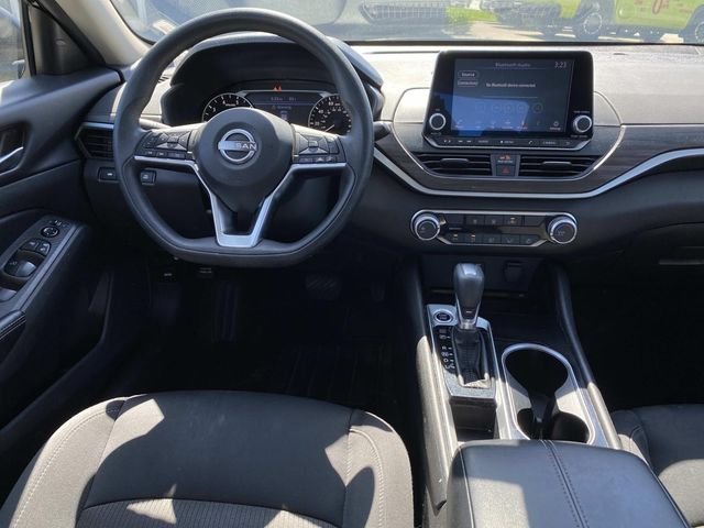 Used 2024 Black Nissan 2.5 SV image 9