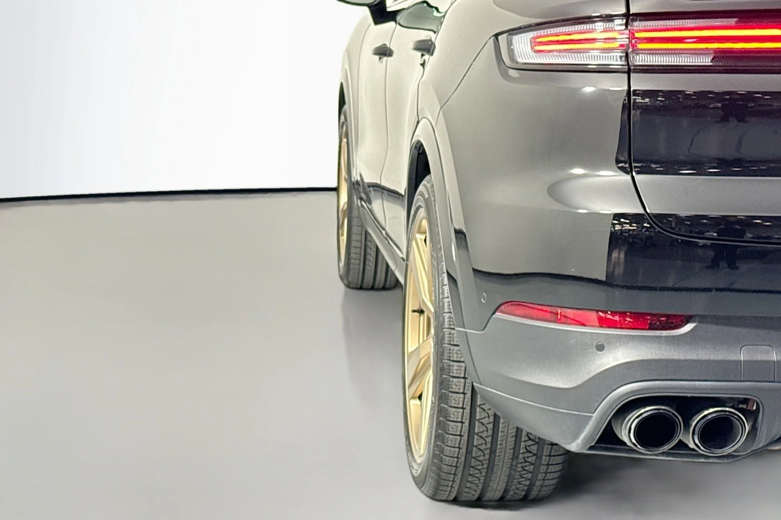 Used 2024 Black Porsche Coupe image 15
