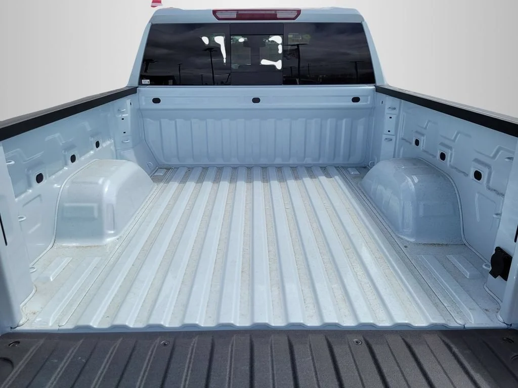 2026 GMC Sierra 1500 SLT - Photo 7