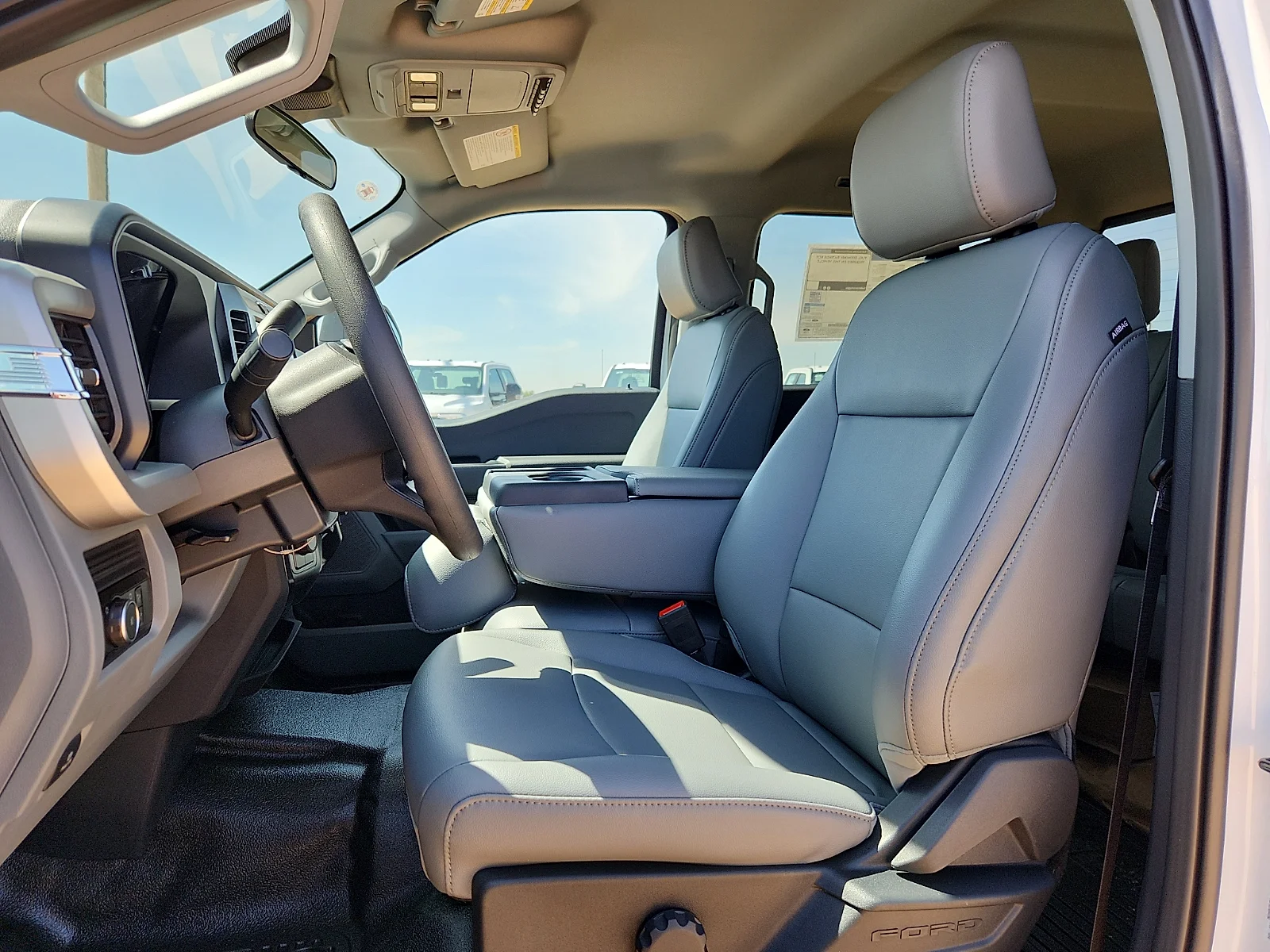 New 2026 Oxford White Ford F-350® XL image 17