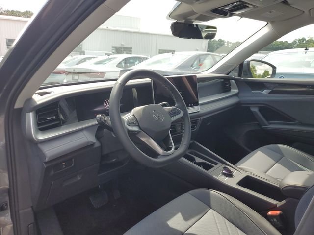 New 2026 Silver Volkswagen 2.0T SE image 18