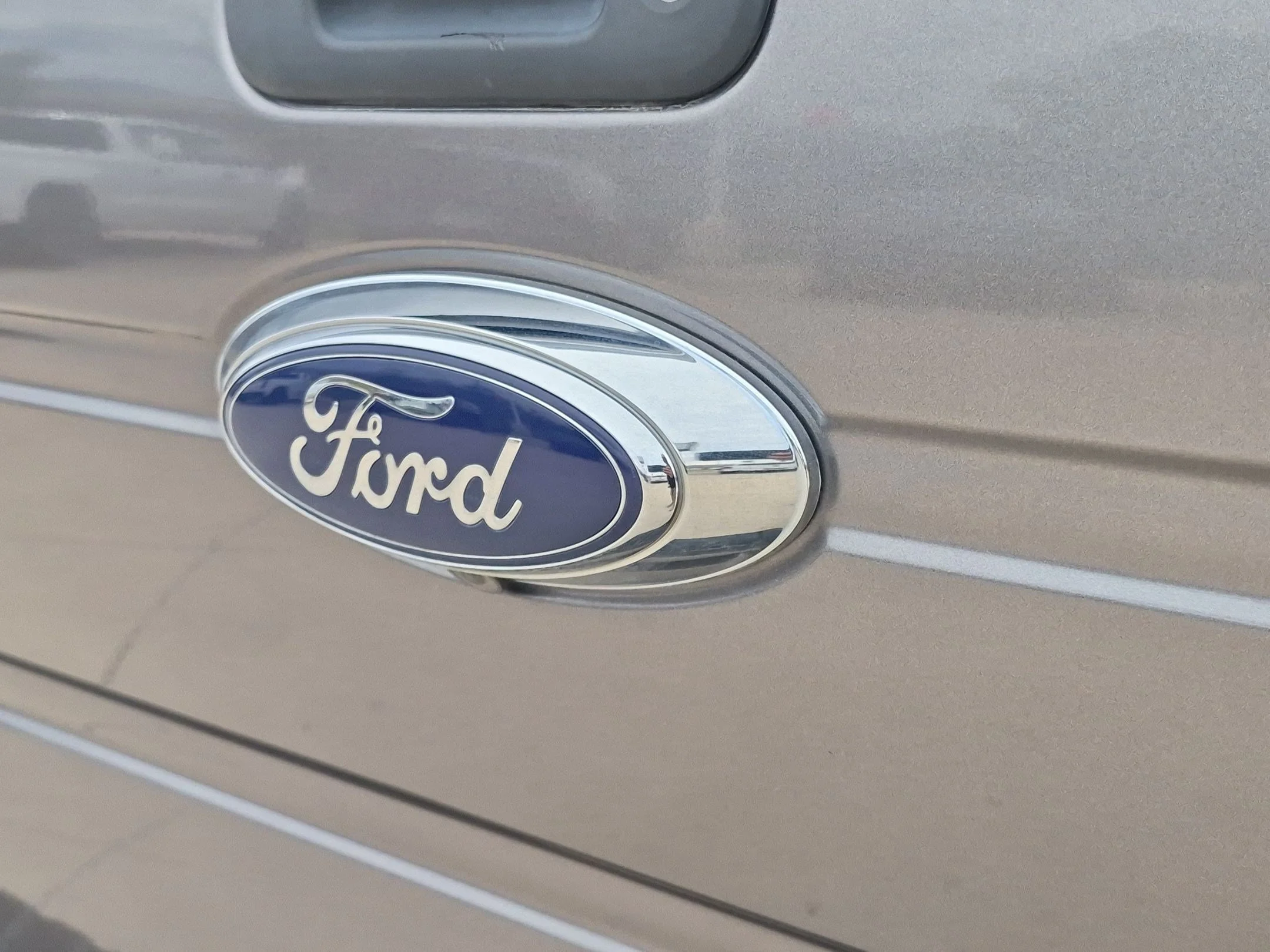 Used 2014 Sterling Gray Metallic Ford XLT image 13