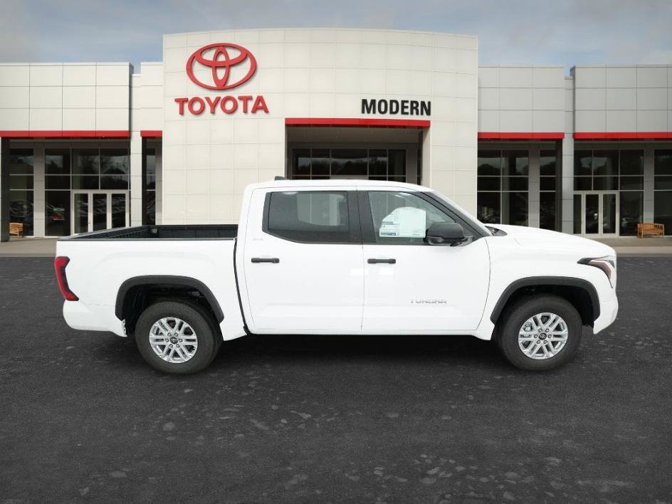 New 2026 Ice Cap Toyota SR5 image 8