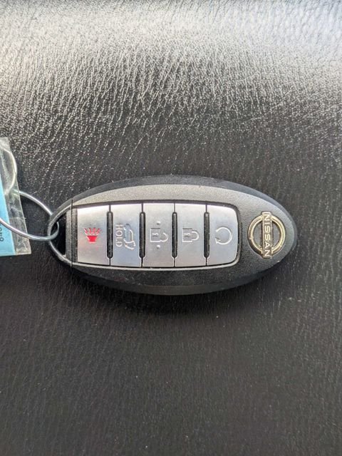 Used 2023 Black Nissan Platinum image 37