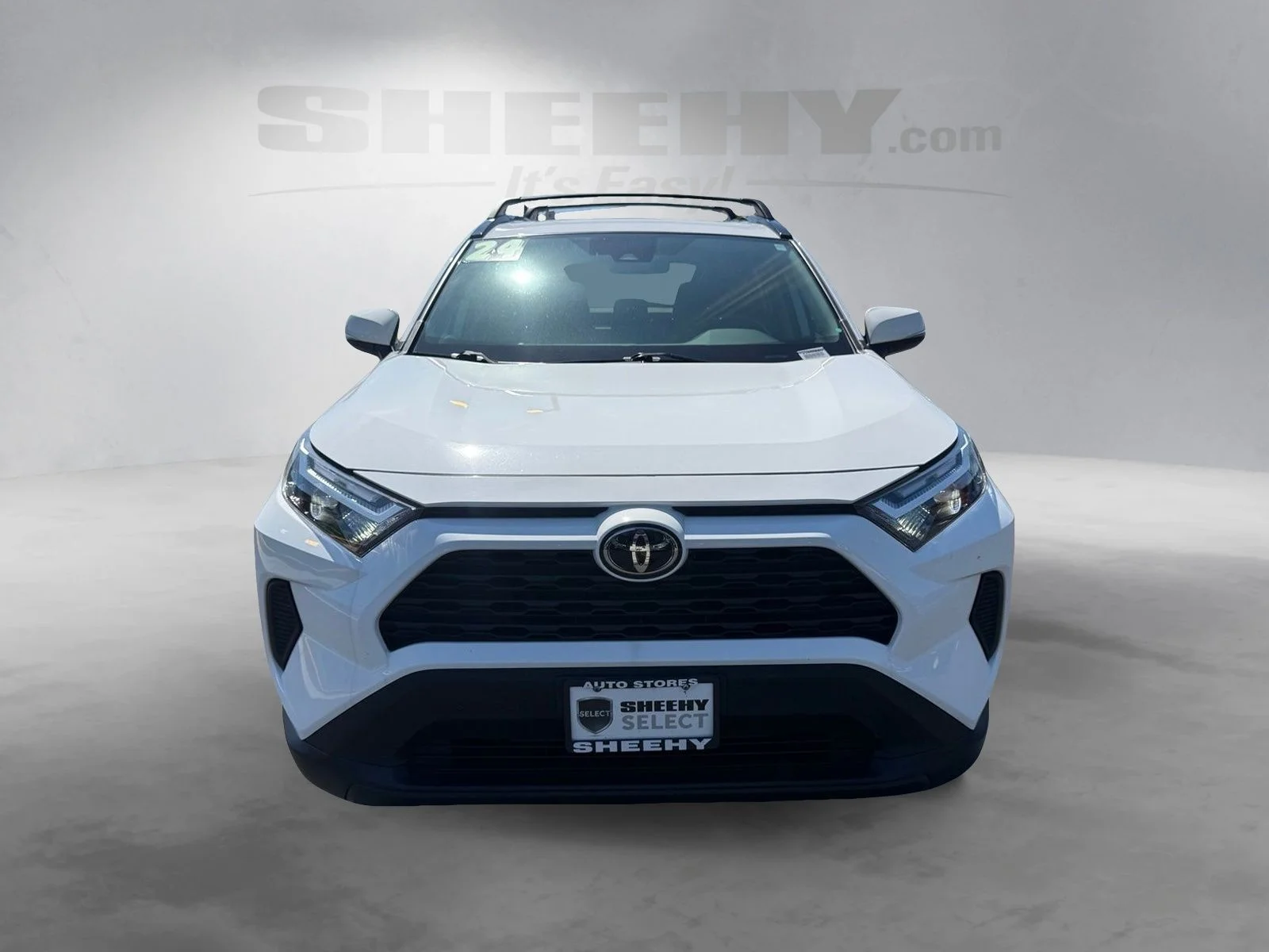 Used 2024 White Toyota XLE image 17