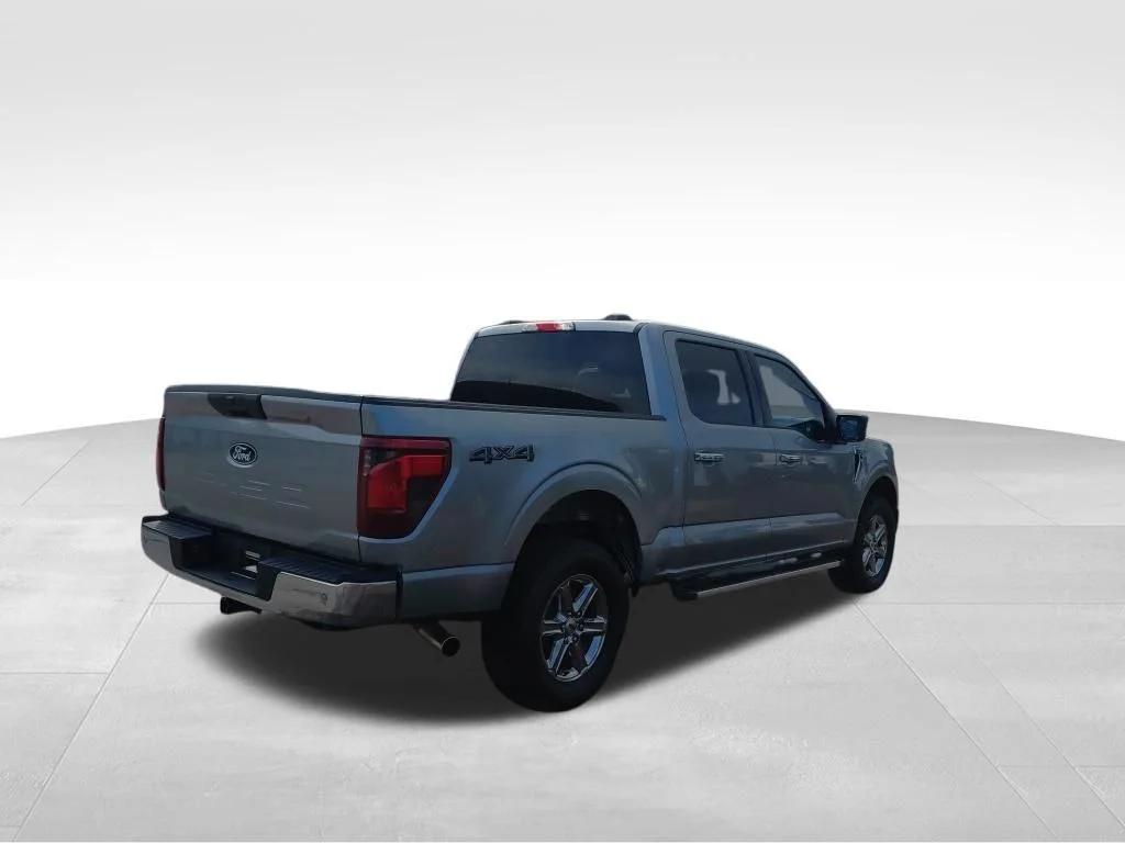 Used 2025 Silver Ford XLT image 12