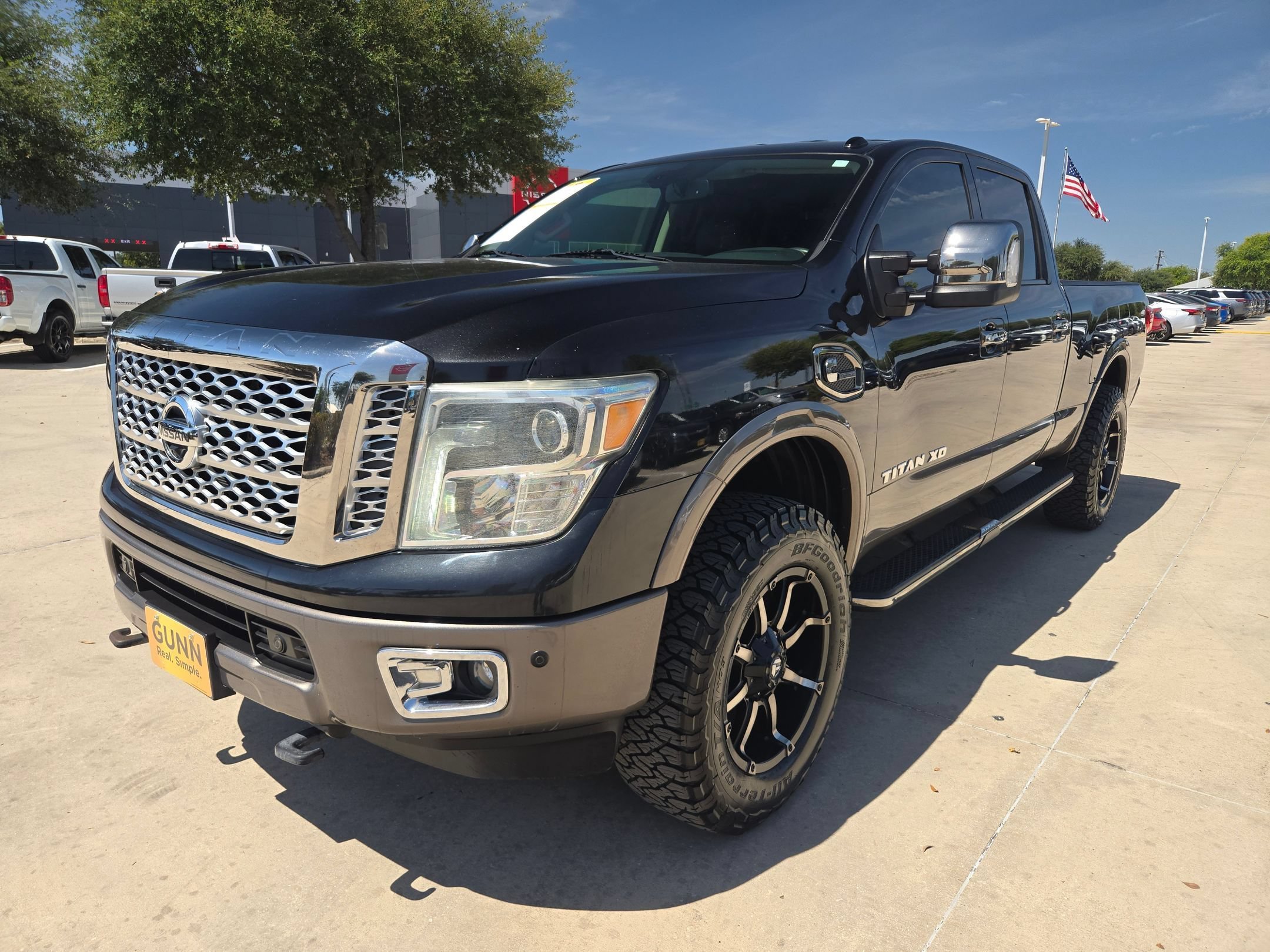Used 2016 Magnetic Black Nissan Platinum Reserve image 7
