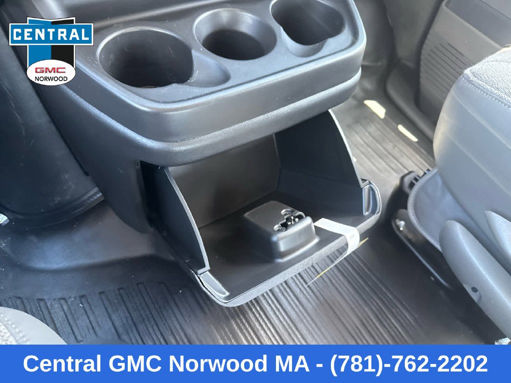 2026 GMC Savana Cargo Work Van - Photo 24