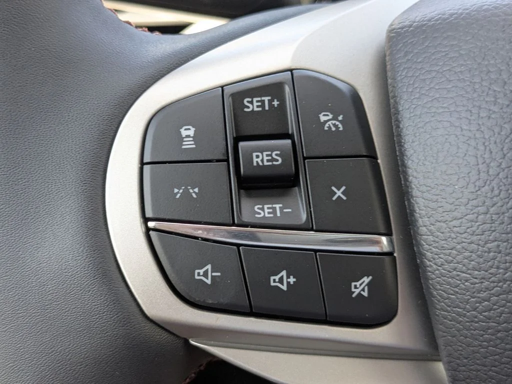 New 2026 Carbonized Gray Metallic Ford Active image 23