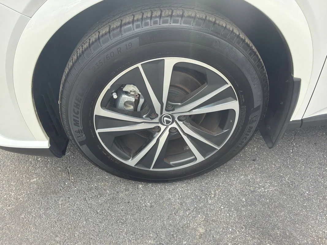 Used 2024 White Lexus Premium image 11