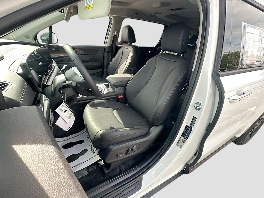 New 2026 Snow White Pearl Kia SX image 21