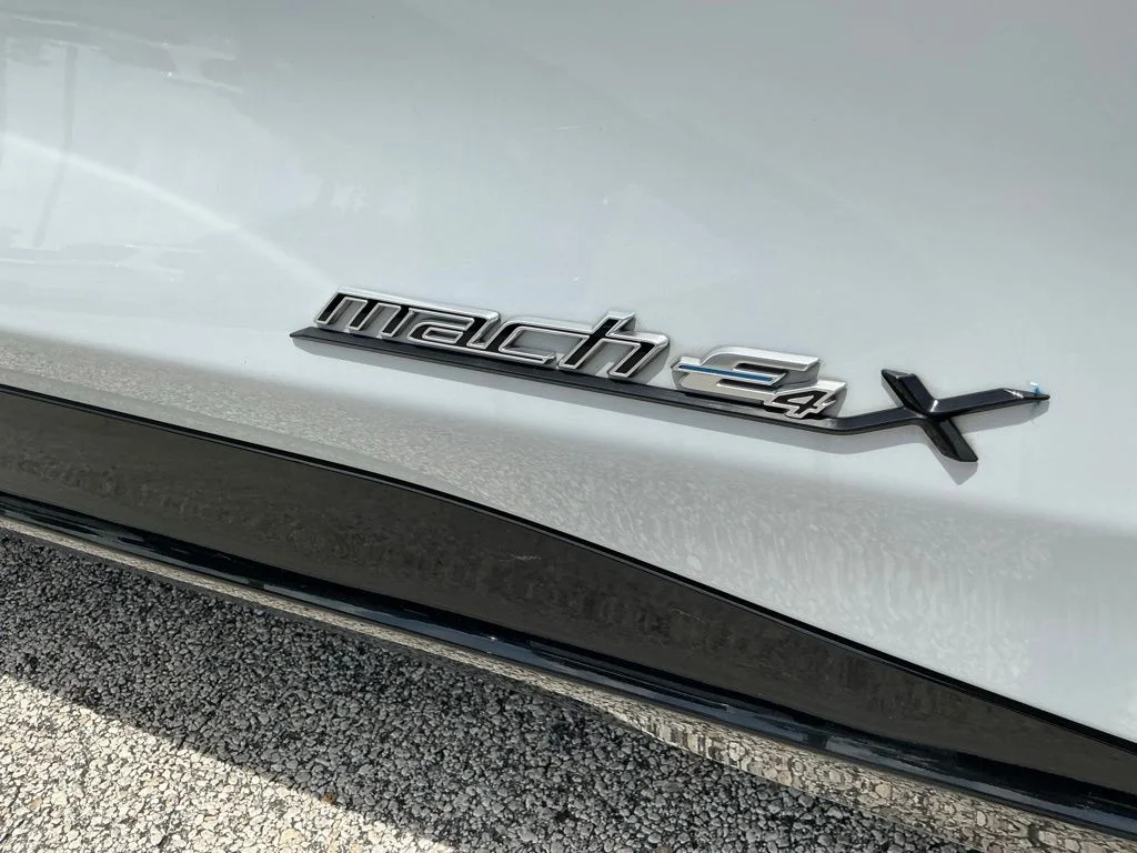 Used 2023 White Ford GT image 18