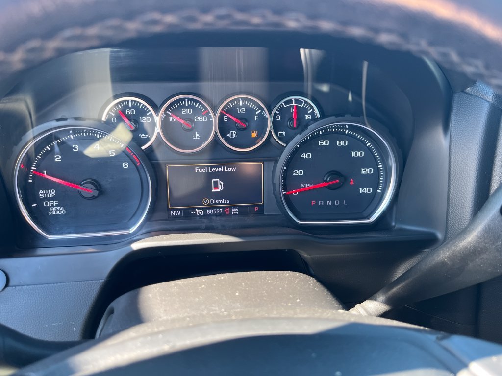 Used 2021 Silver Chevrolet LT image 16