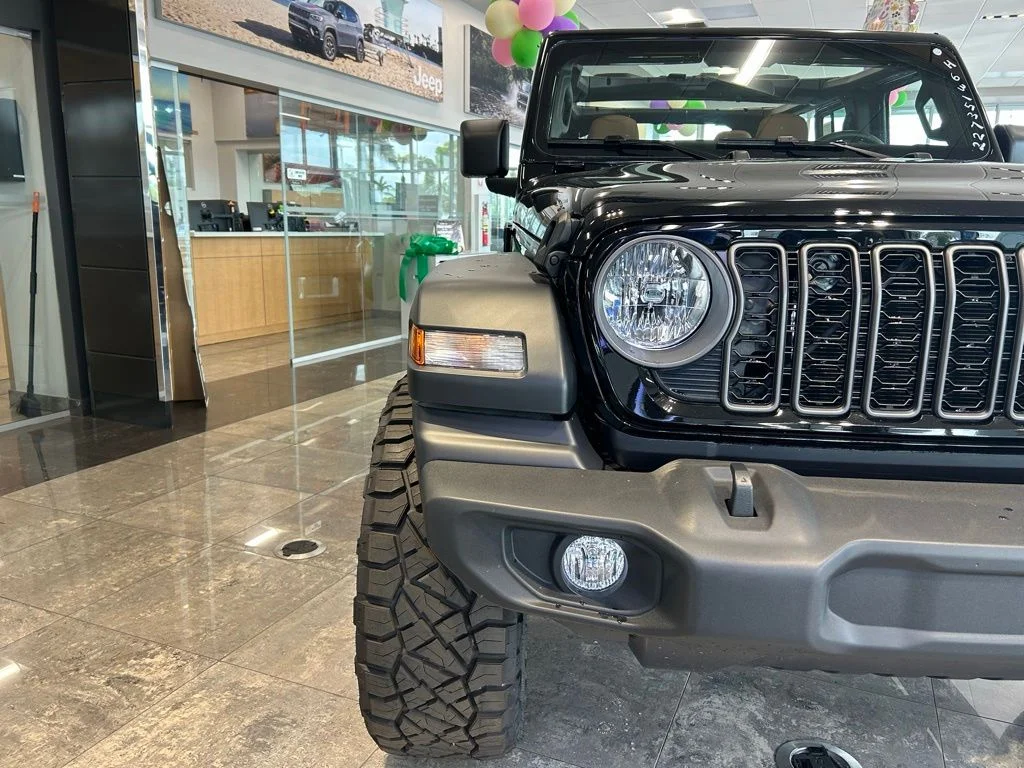 2026 Jeep Wrangler 4-Door Sport - Photo 11