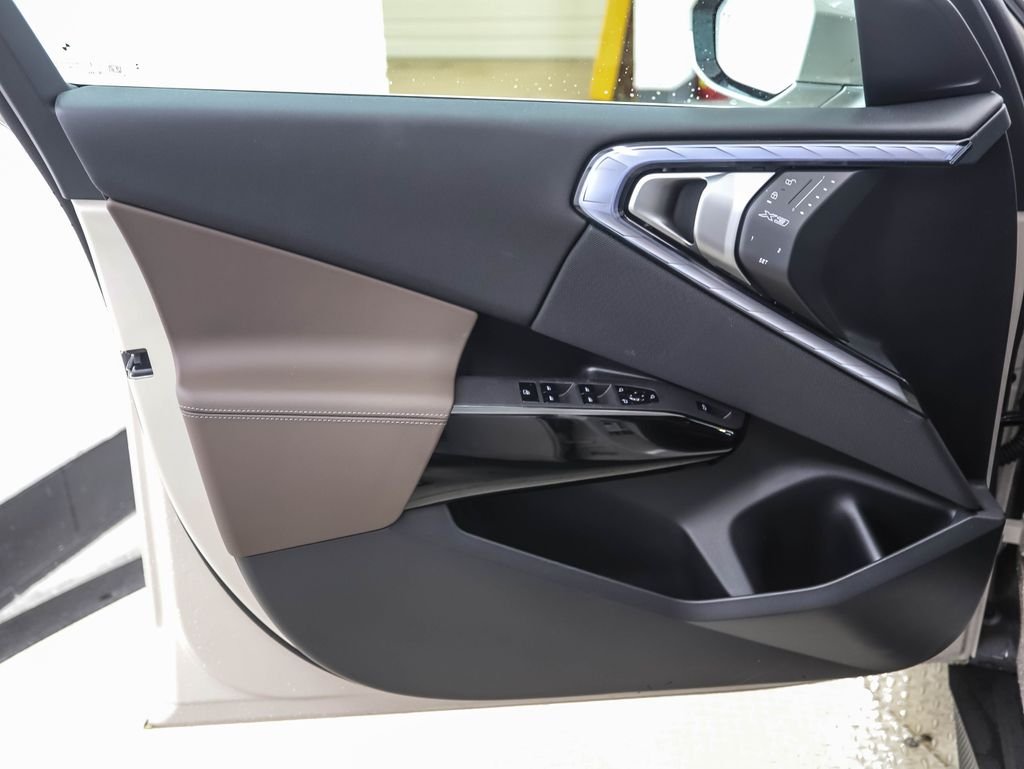 Used 2026 Gray Metallic BMW 30 xDrive image 9