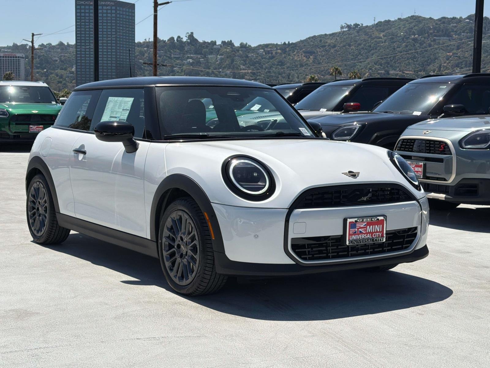 2026 MINI Hardtop's photo