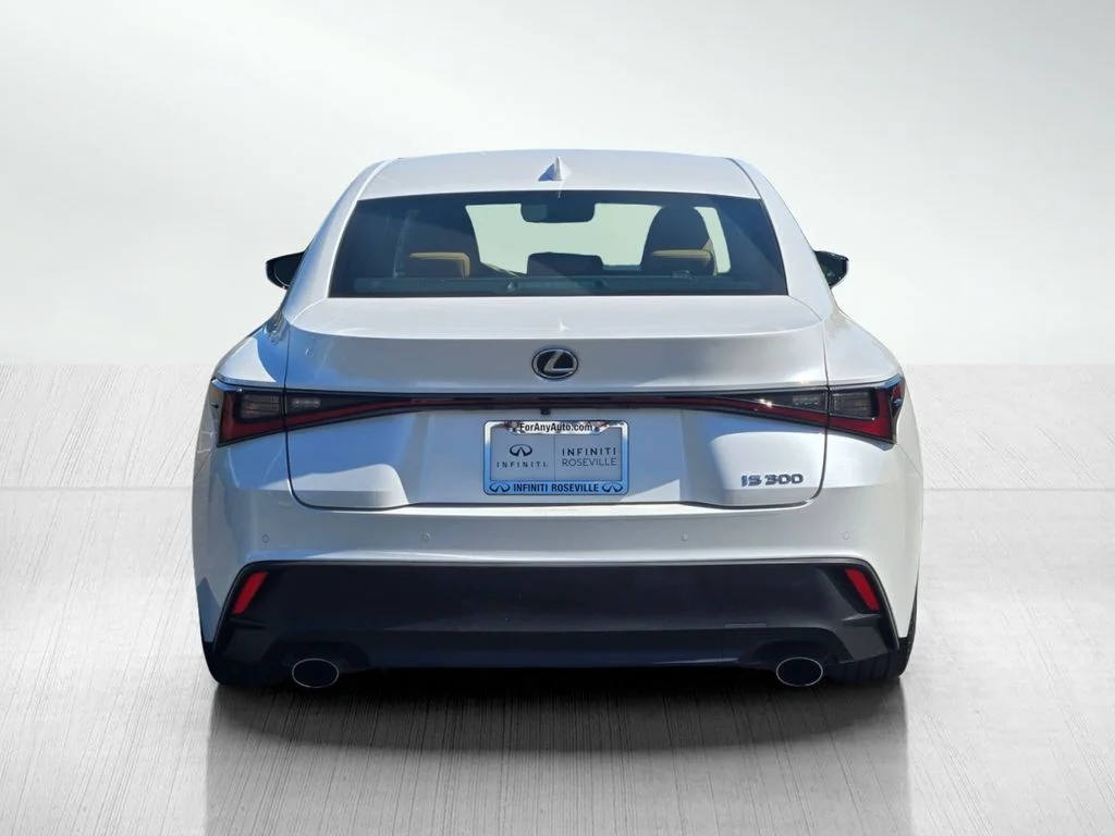 Used 2023 White Pearl Lexus 300 image 5
