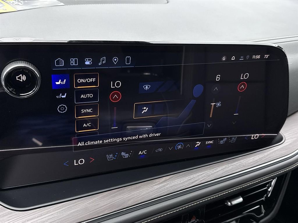 2026 Chevrolet Suburban Premier - Photo 14