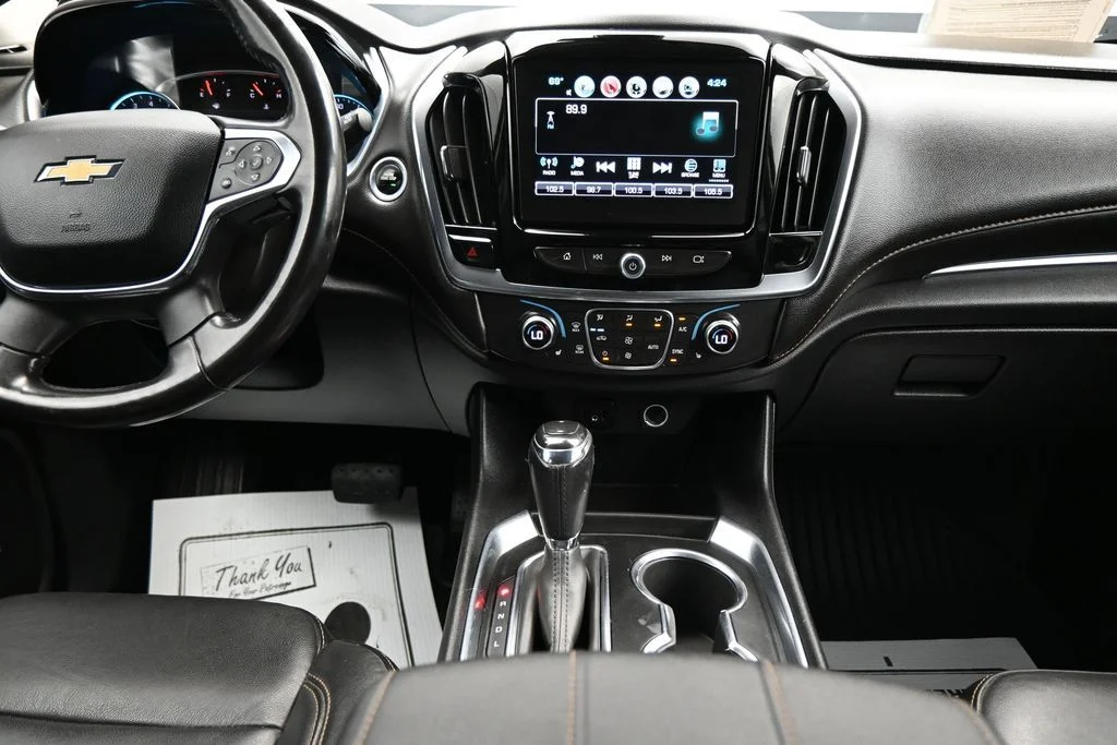 Used 2019 Gray Chevrolet RS image 17