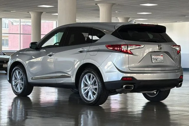 Used 2023 Lunar Silver Metallic Acura Base image 7