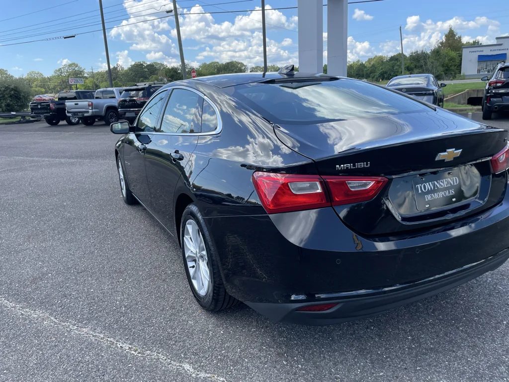 Used 2025 Mosaic Black Metallic Chevrolet LT image 5