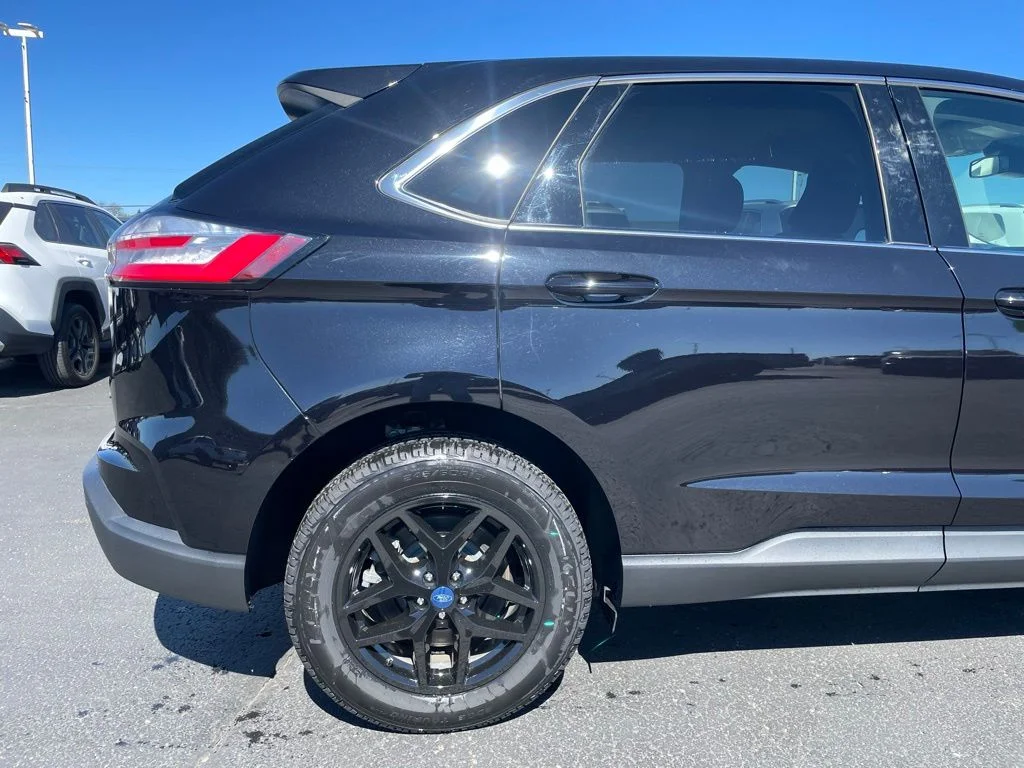 2022 Ford Edge SEL - Photo 27