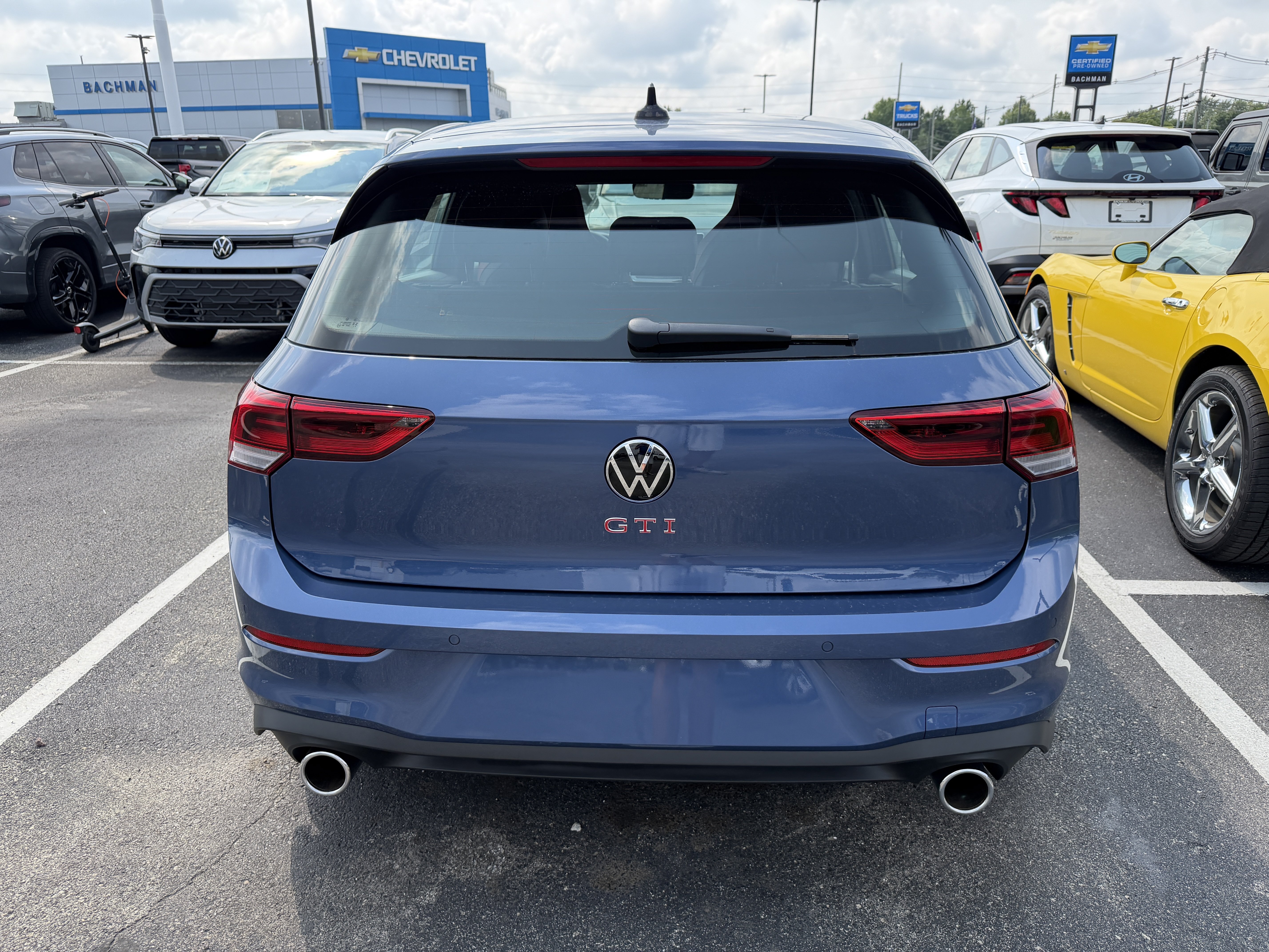 New 2026 Slate Blue Metallic Volkswagen SE image 6