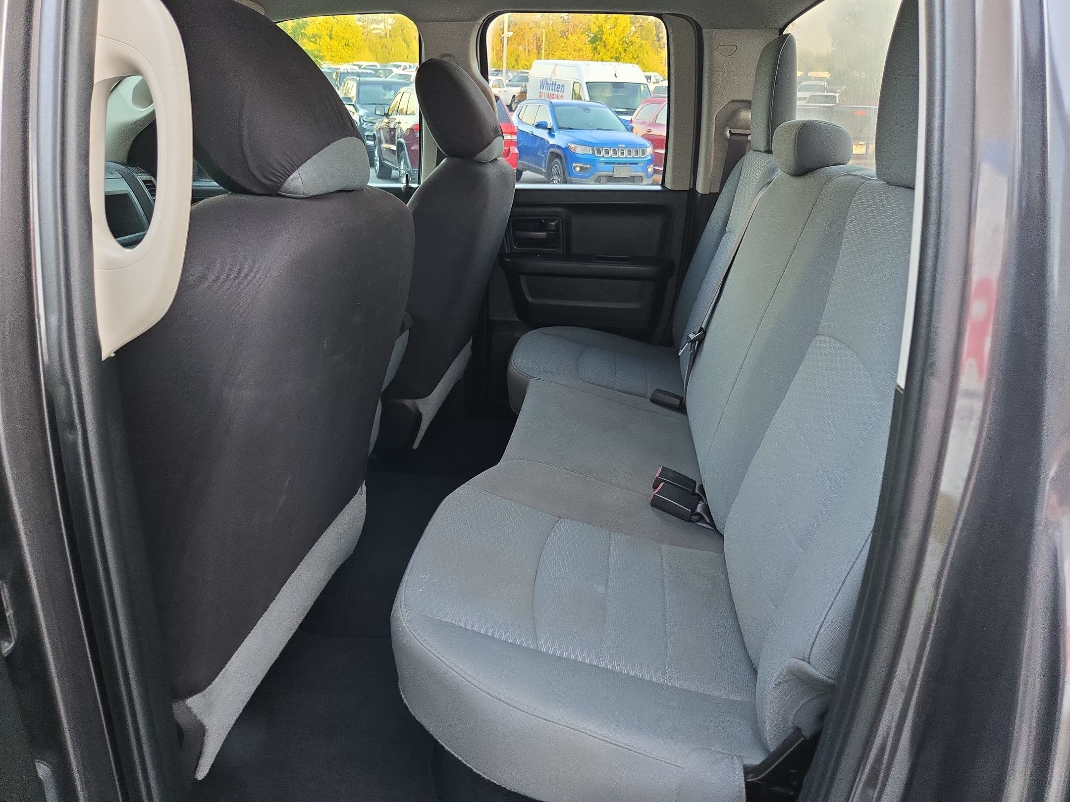 Used 2019 Granite Crystal Metallic Clearcoat RAM Tradesman image 35