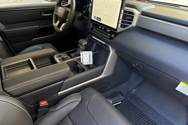 2026 Toyota Tundra Limited - Photo 17