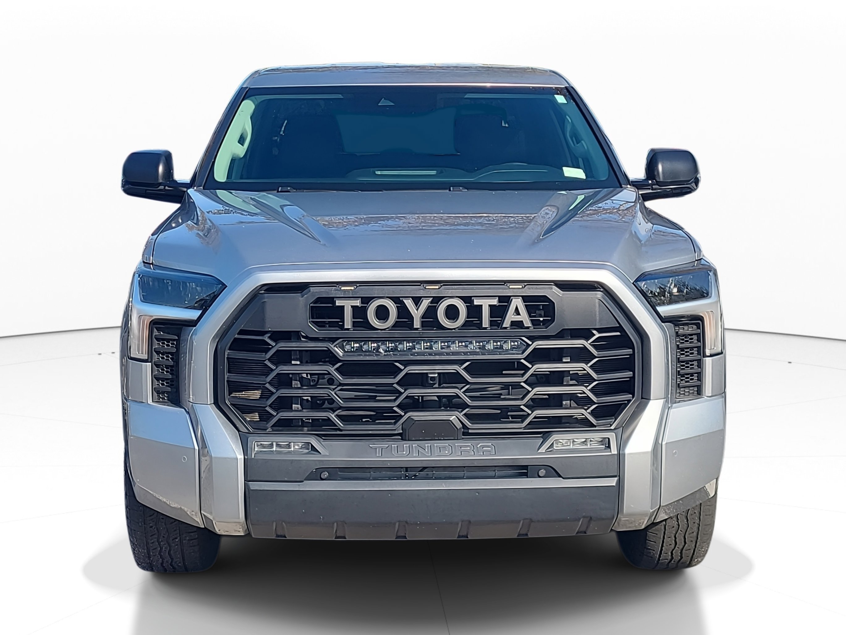Used 2023  Toyota SR5 image 1