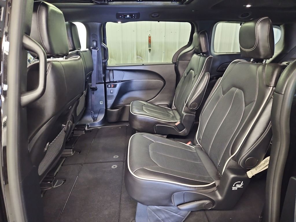 Certified Used 2025 Black Chrysler Limited image 27