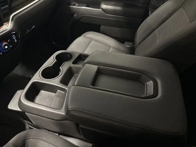 Used 2025 Summit White Chevrolet LT image 27